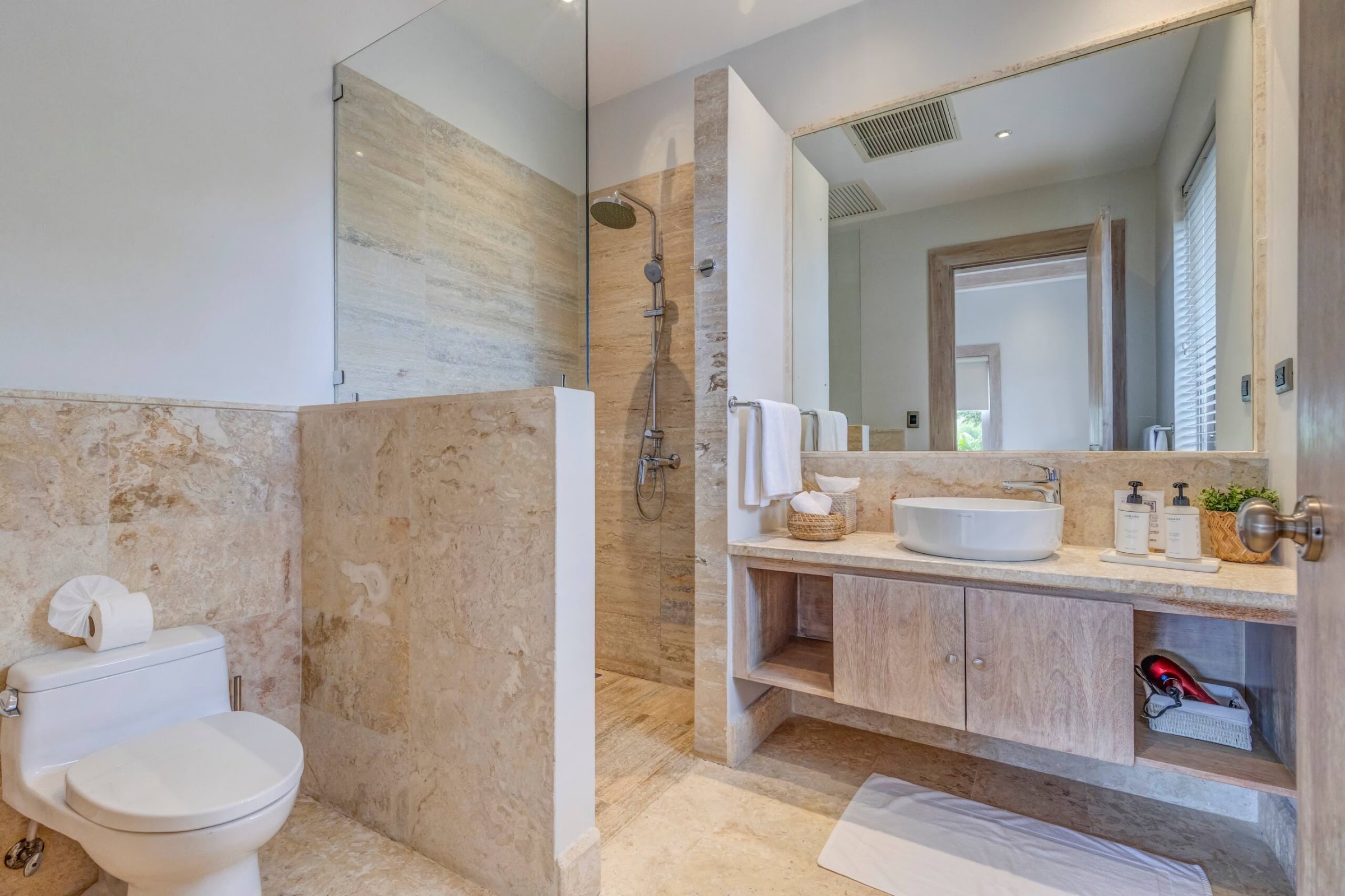 Walk-in stone shower