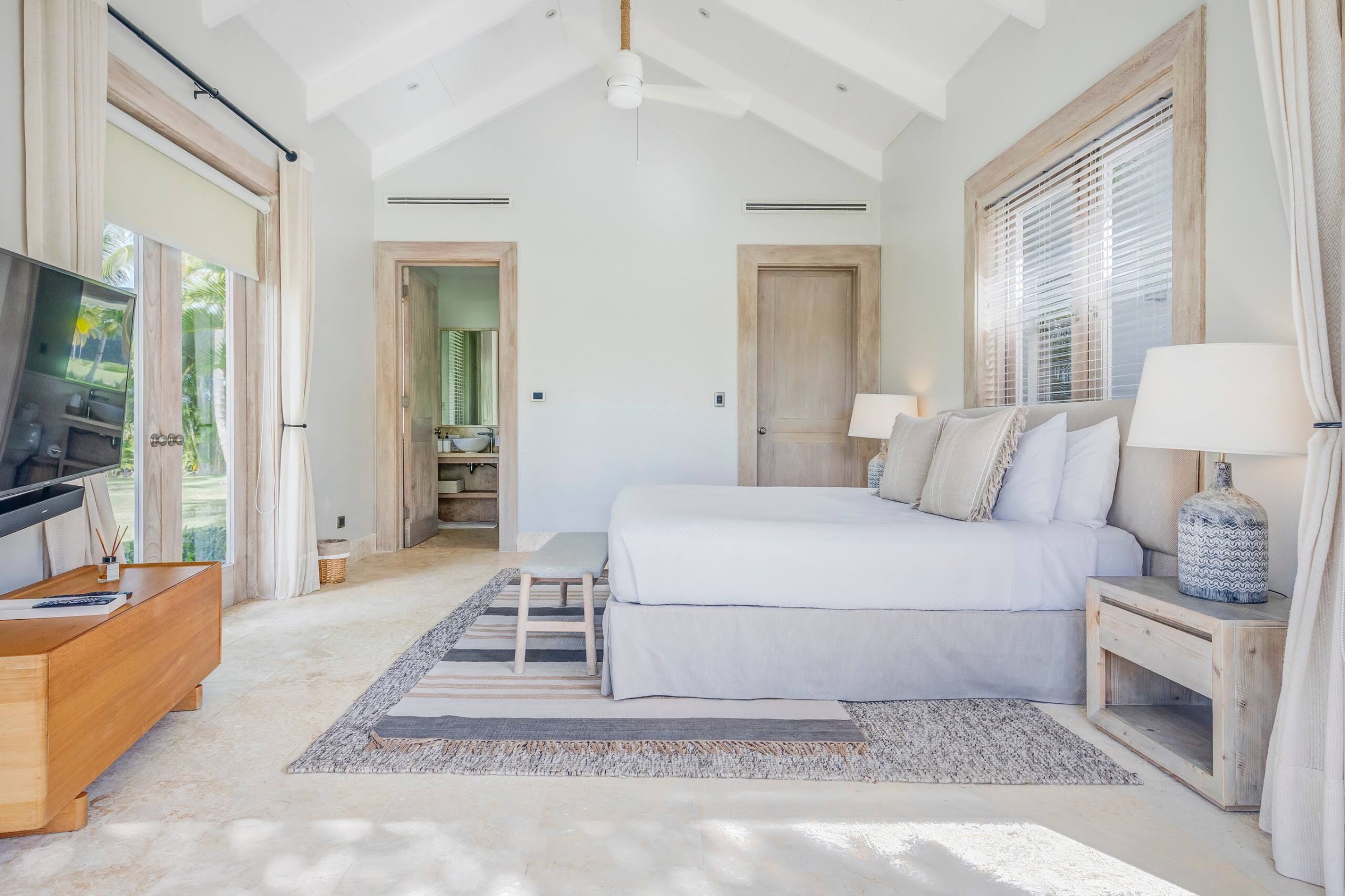 Bedroom with garden outlook
